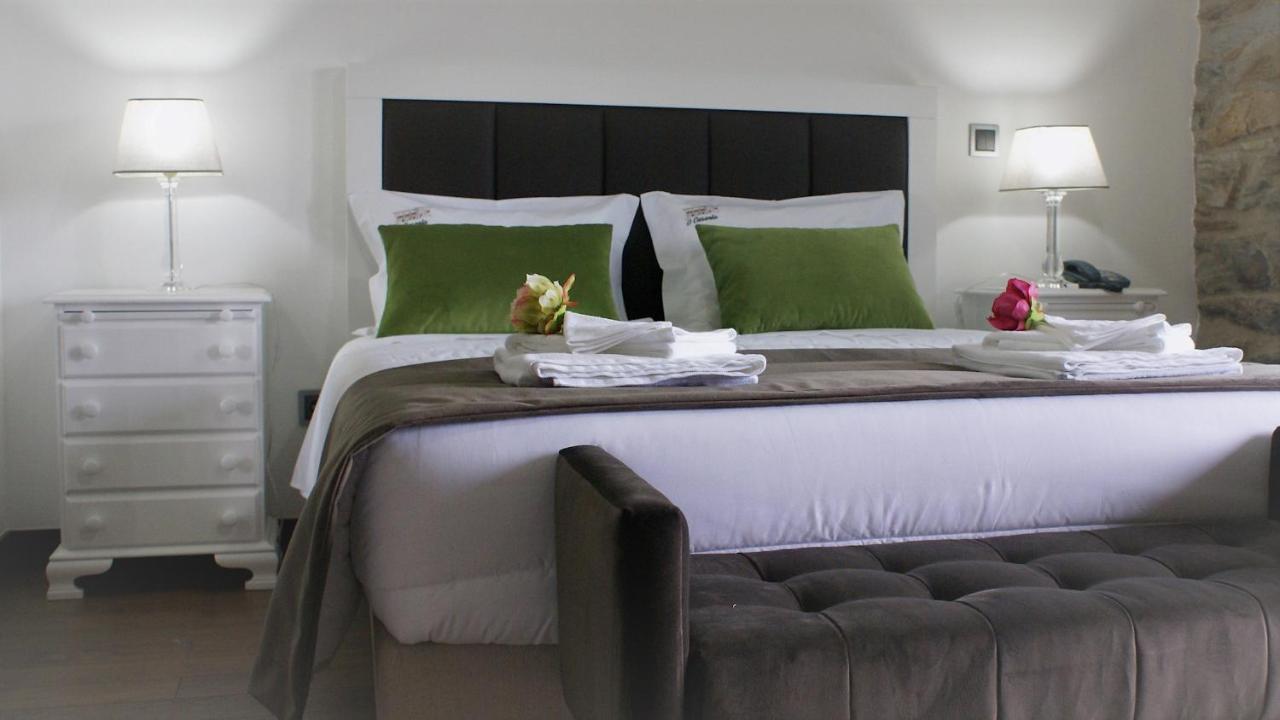 O Casario Bed & Breakfast มิแรนเดลา ภายนอก รูปภาพ