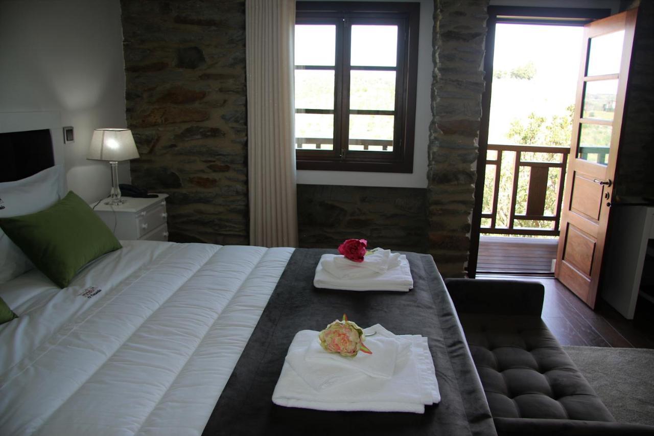 O Casario Bed & Breakfast มิแรนเดลา ภายนอก รูปภาพ