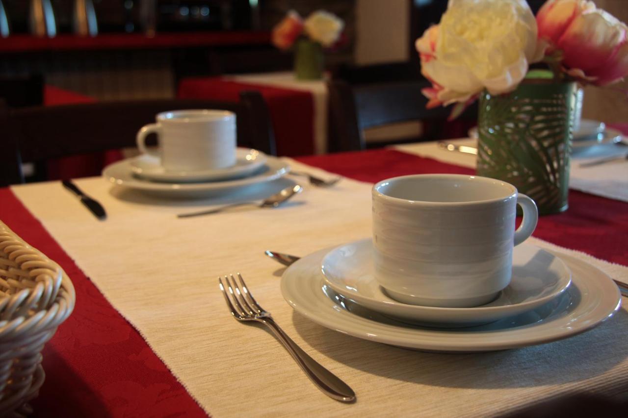 O Casario Bed & Breakfast มิแรนเดลา ภายนอก รูปภาพ