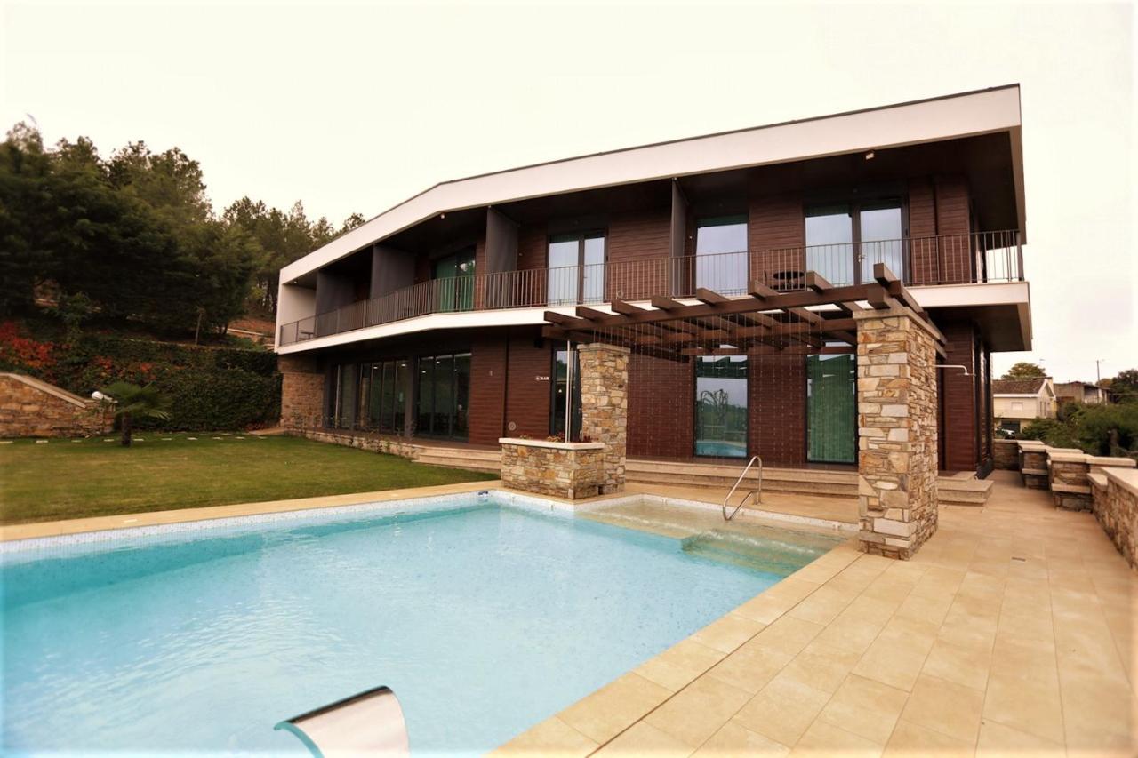 O Casario Bed & Breakfast มิแรนเดลา ภายนอก รูปภาพ