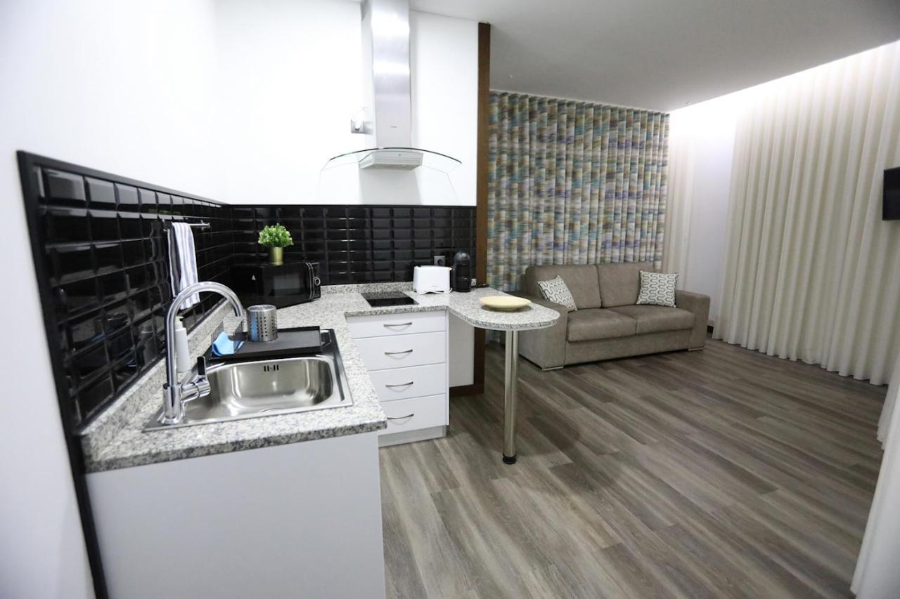 O Casario Bed & Breakfast มิแรนเดลา ภายนอก รูปภาพ